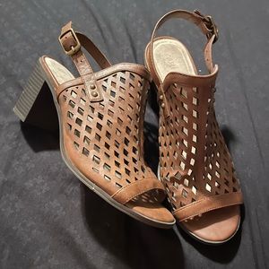 Easy street sandals size 8.5